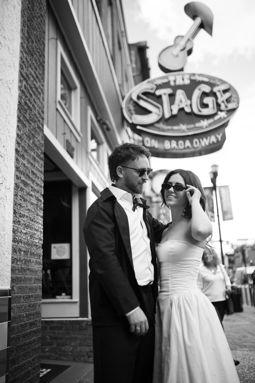 Nashville elopement photography by Lizzy Oakley