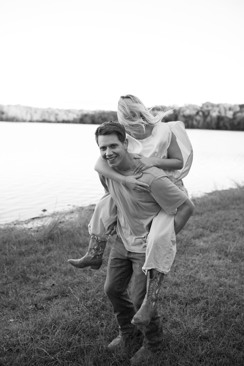Nashville engagement photography by Lizzy Oakley